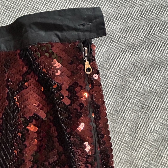 See By Chloe Women's Sequin Metallic Mini Skirt In Bronze Size 8 - Picture 5 of 10
